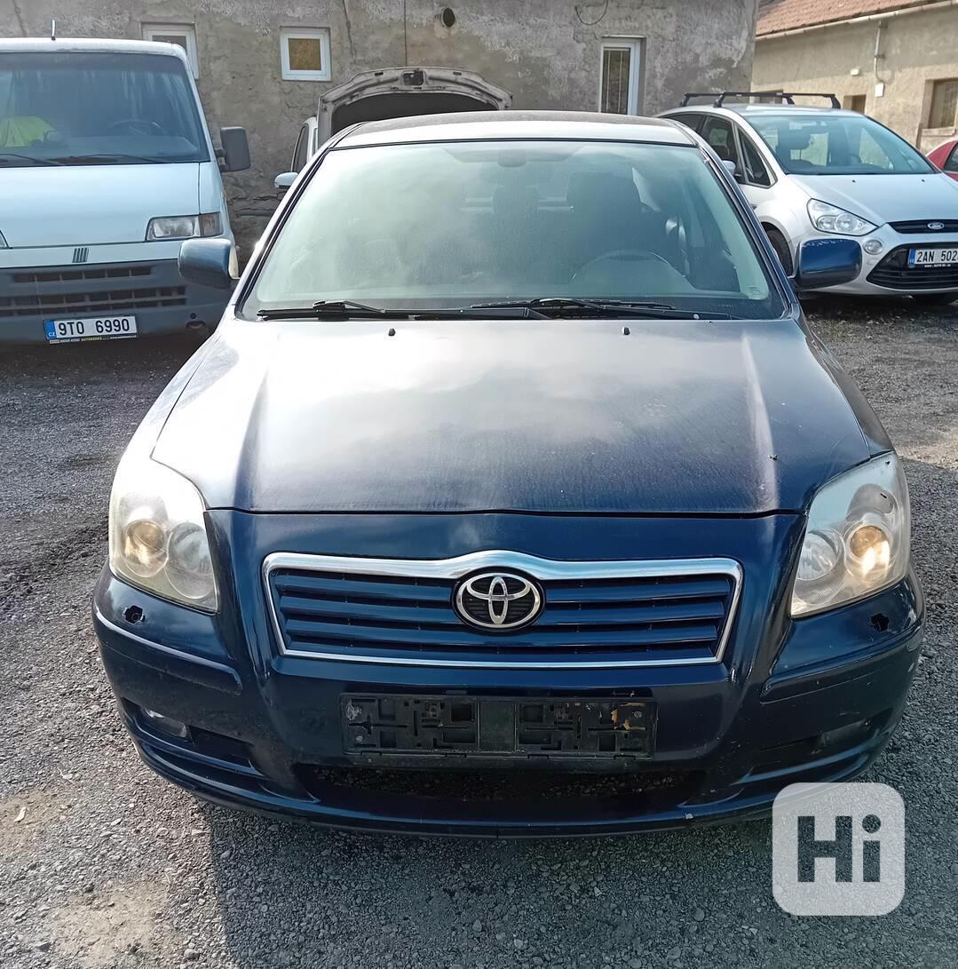 Prodám díly z TOYOTA AVENSIS 1,8 95kW,2003 benzín - foto 1