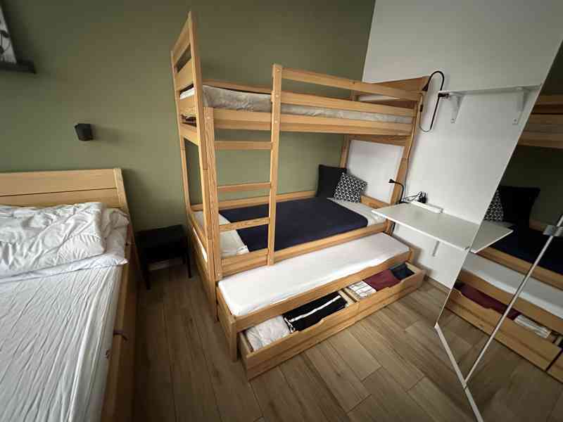 Patrová postel pro tři s uložnými šuplíky (200x80 cm) - foto 3