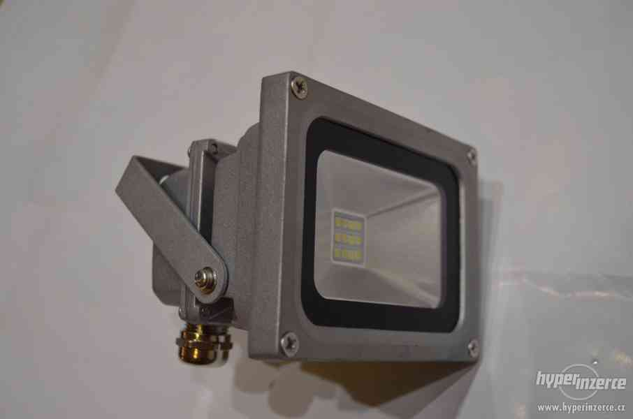 LED Svítidlo reflektor - foto 6