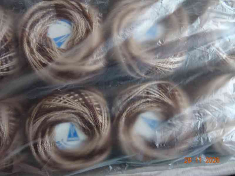 3x 10 klubek VYŠÍVACÍ PŘÍZE - PERLOVKA - foto 5