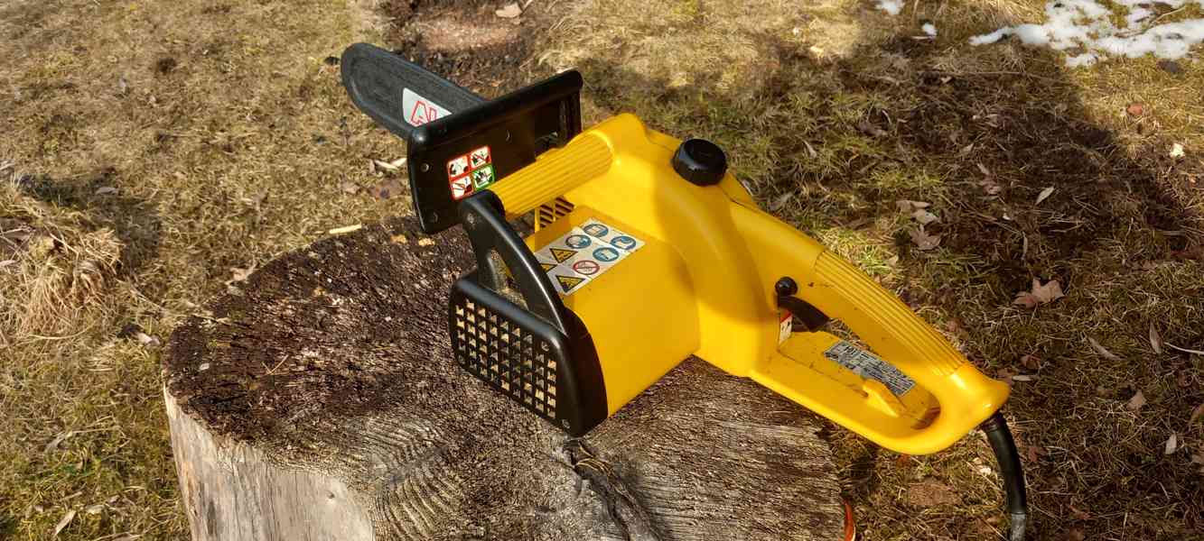 elektrická řetězová pila - foto 2