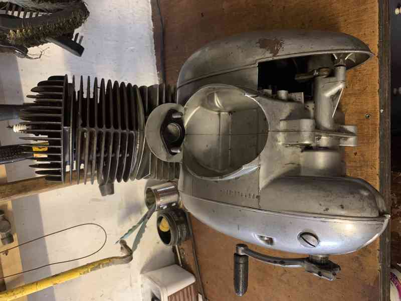 Motor jawa 250/353 kyvacka, dobra komprese, řadí - foto 4