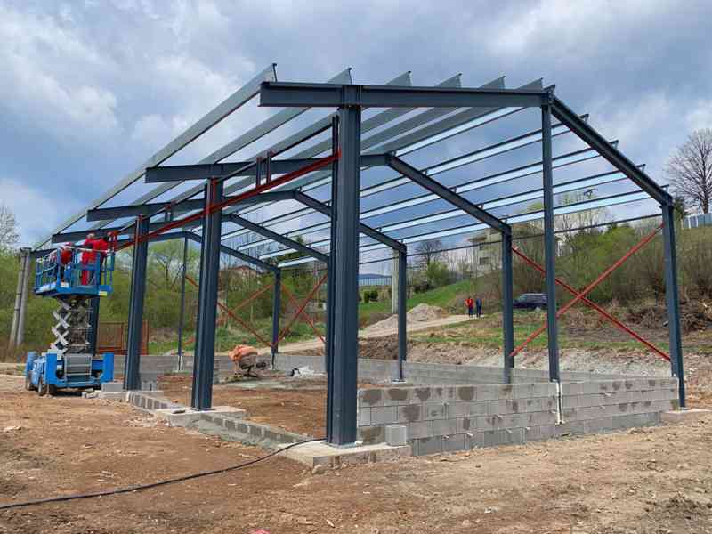 OCELOVÁ KONSTRUKCE HALY - MONTOVANÁ HALA 10x24x6m - foto 2