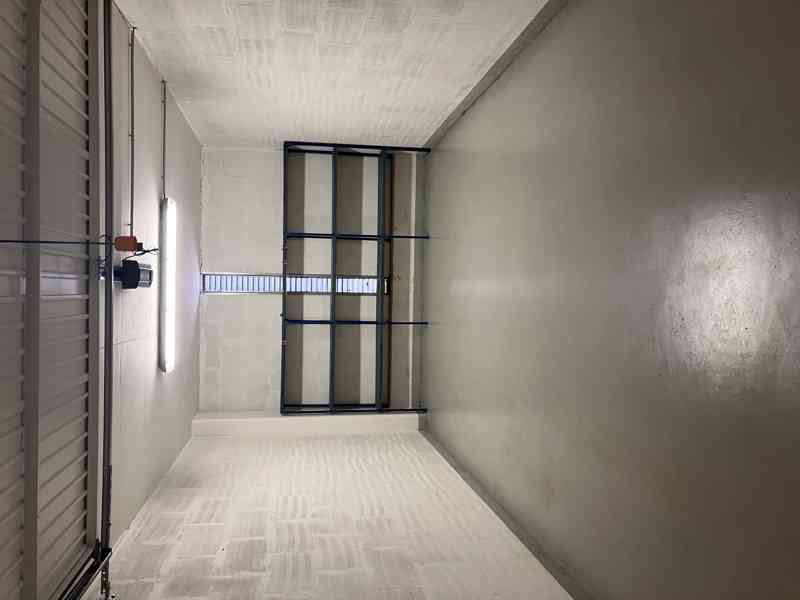 Dlouhodobý pronájem garáže 17 m2 na Praze 9 – Prosek - foto 2