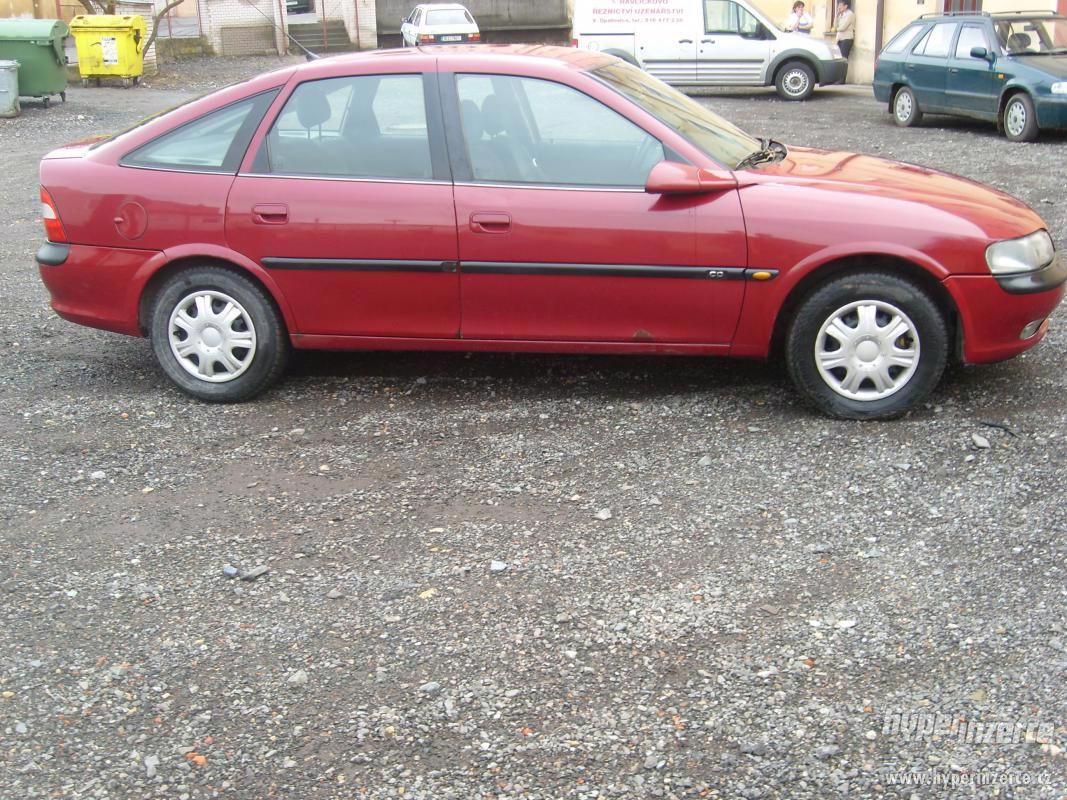 Opel Vectra B 1.6 16v 74Kw 1996 - foto 1