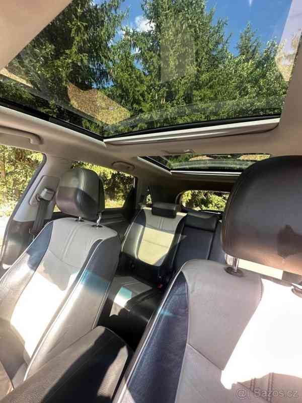 Kia Sorento 2,2   CRDI 4WD 145kW, 4x4 Automat - foto 3