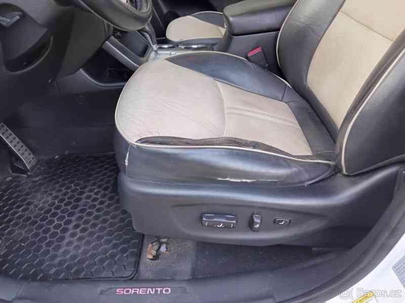 Kia Sorento 2,2   CRDI 4WD 145kW, 4x4 Automat - foto 16