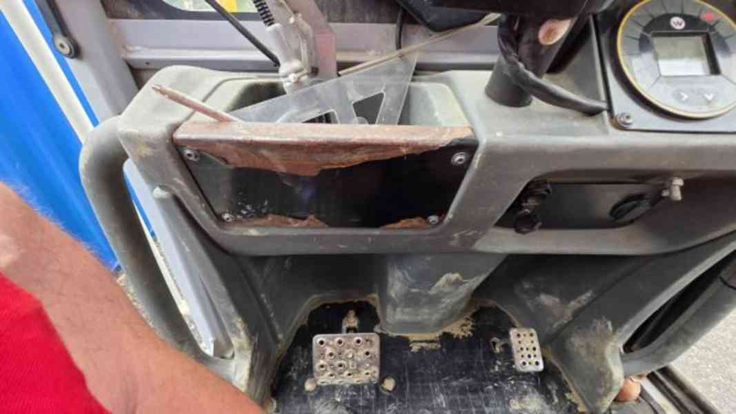 9t dumper kabina Wacker Neuson DW90 - foto 6