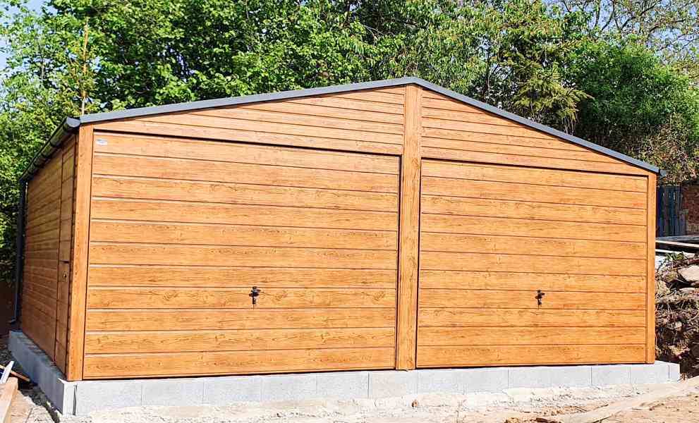 Plechová garáž 6x 7m, sedlová střecha, 2x vrata - okno TS253 - foto 4