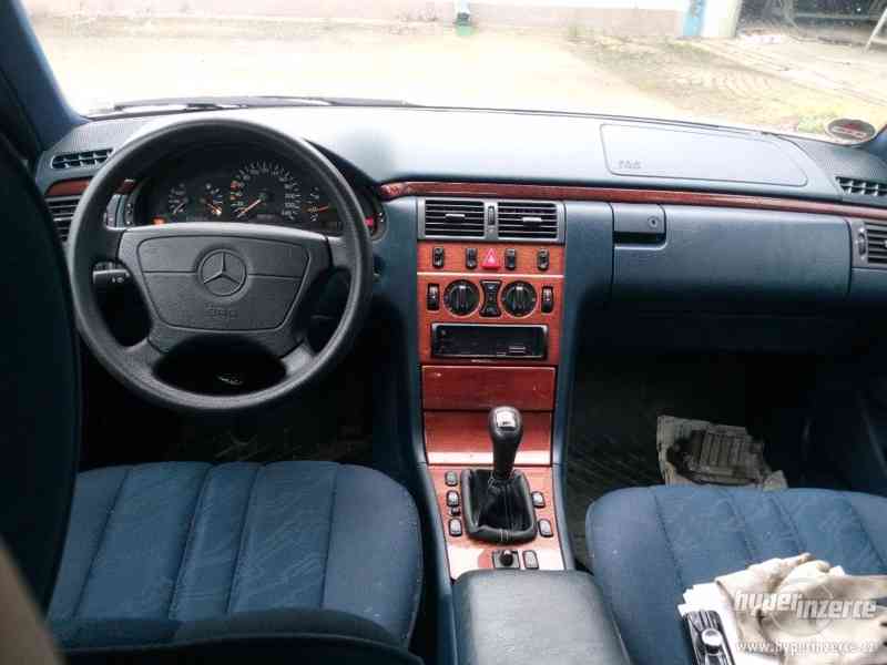 Mercedes E230i náhradní díly - foto 3