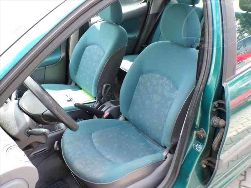 Peugeot 206 1,1 i KLIMATIZACE-HNED ODJÍŽDÍTE - foto 8