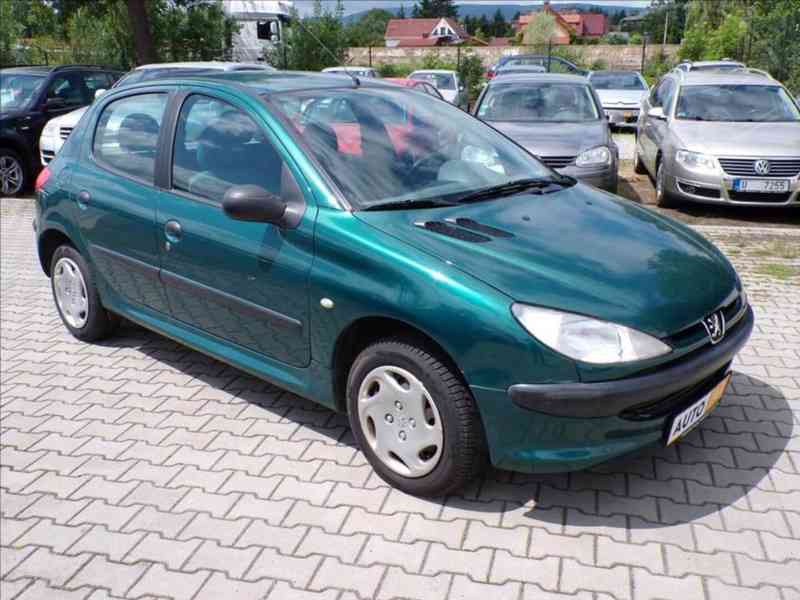 Peugeot 206 1,1 i KLIMATIZACE-HNED ODJÍŽDÍTE