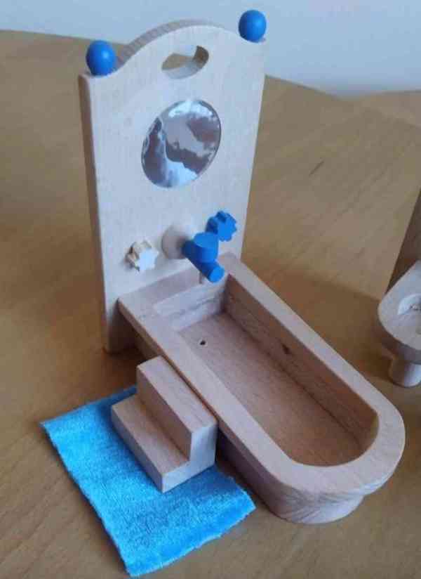 Dřevěná koupelna pro panenky - foto 6