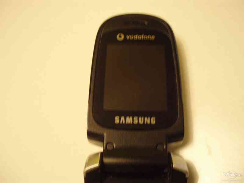 Samsung SGH-X660V - foto 3