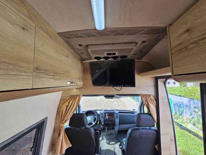 Karavan/vestavba - Volkswagen Crafter LH5C1350, r.v. 2010 - foto 40