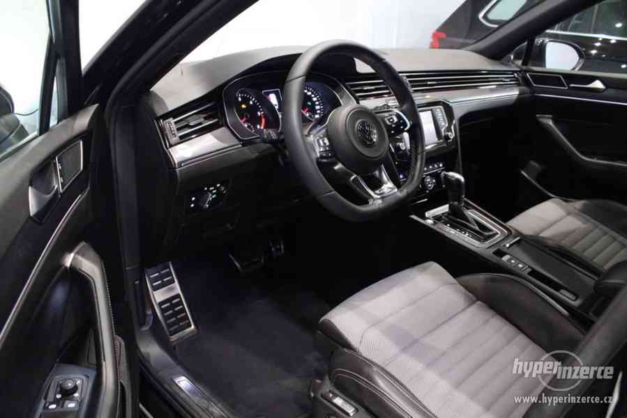 VW Passat  B8 2.0 TDI DSG R-LINE - foto 21
