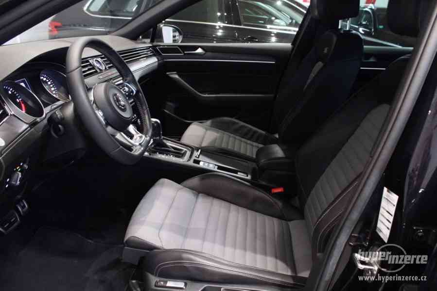 VW Passat  B8 2.0 TDI DSG R-LINE - foto 23