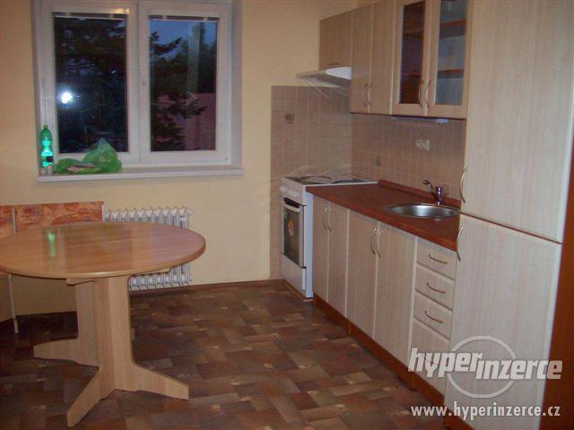 Pronájem rekonstr. bytu 2+1 Mariánské Lázně - Klimentov - foto 7