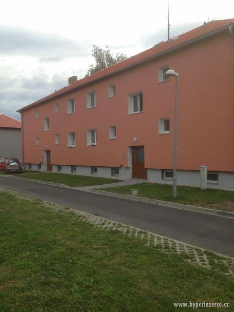 Pronájem rekonstr. bytu 2+1 Mariánské Lázně - Klimentov - foto 12