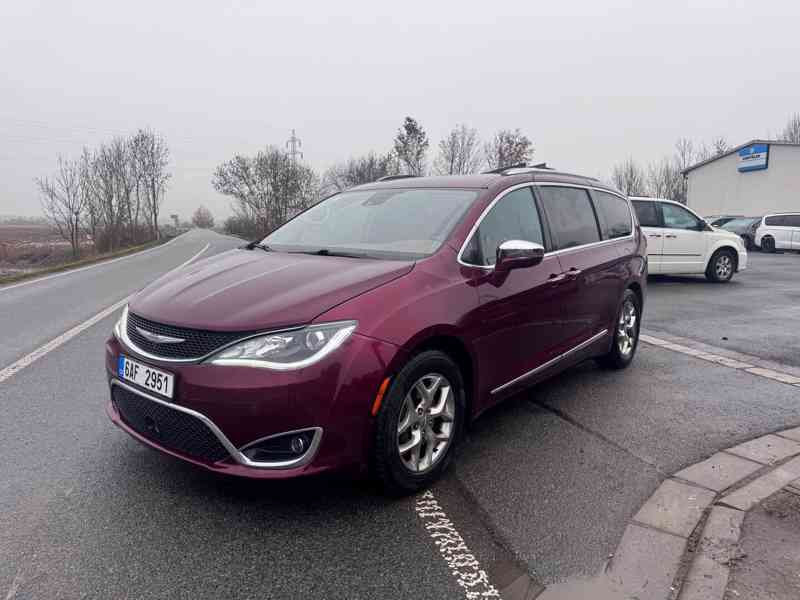Chrysler Pacifica 3,6 Limited Radar Navi LPG 2017 - foto 2
