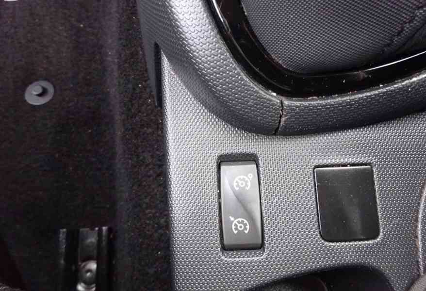 Renault Clio 1.2i Combi r.v.2014 (54 kw) klima stk:11/2027 - foto 13