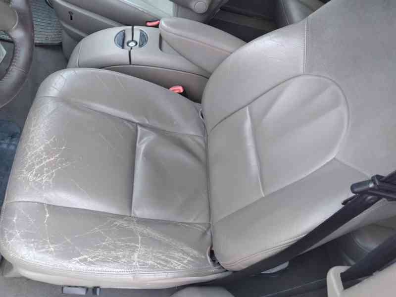 CHRYSLER GRAND VOYAGER 2.8 CRD LIMITED AT,AC,ČR,7 MÍST - foto 16