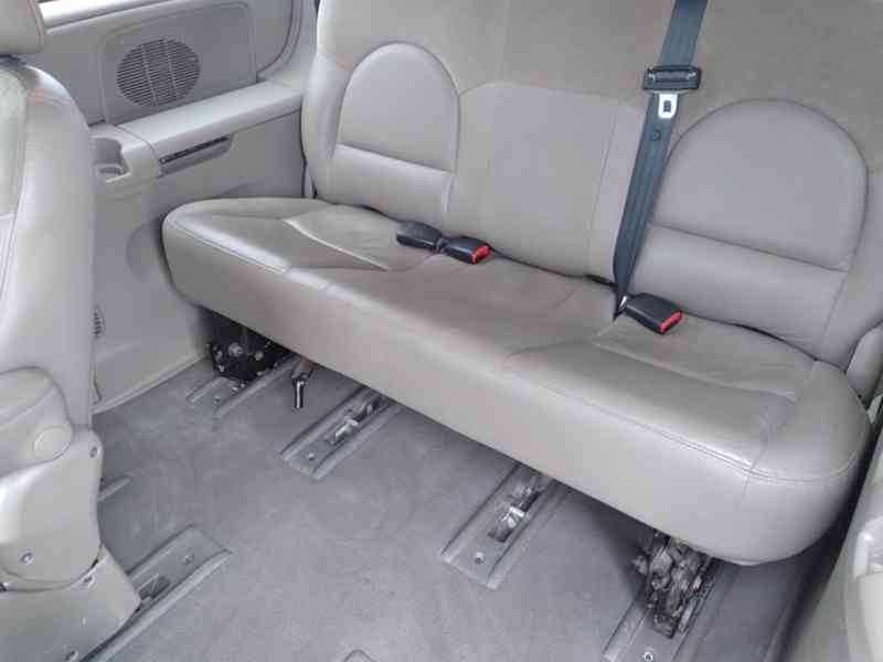 CHRYSLER GRAND VOYAGER 2.8 CRD LIMITED AT,AC,ČR,7 MÍST - foto 12