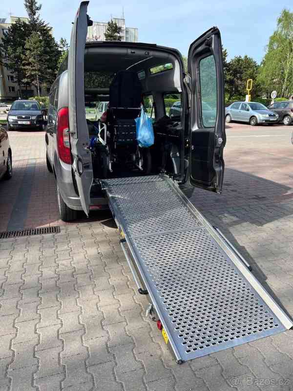 Fiat Dobló Auto pro převoz vozíčkáře - foto 3