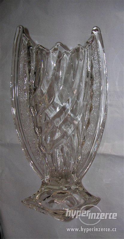 stará skleněná váza - foto 2