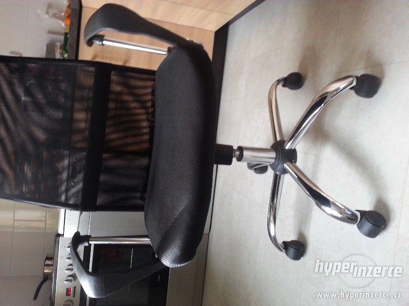 Prodám kancelářskou židli - bezvadný stav - foto 3