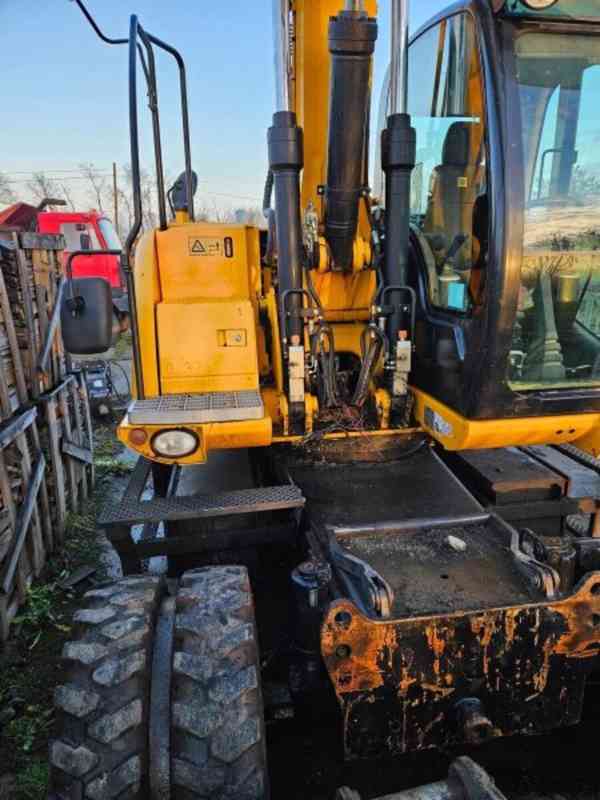 16t bagr JCB +KLADIVO TRN svahovka - foto 8