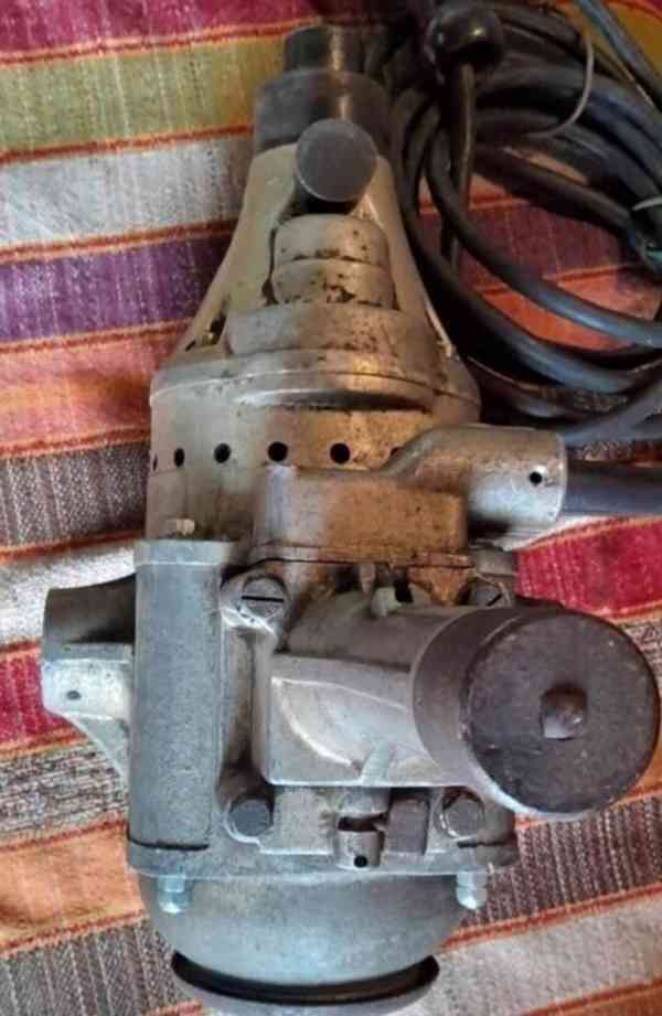 Vŕtačka AEG(380V)/Sháním - foto 2