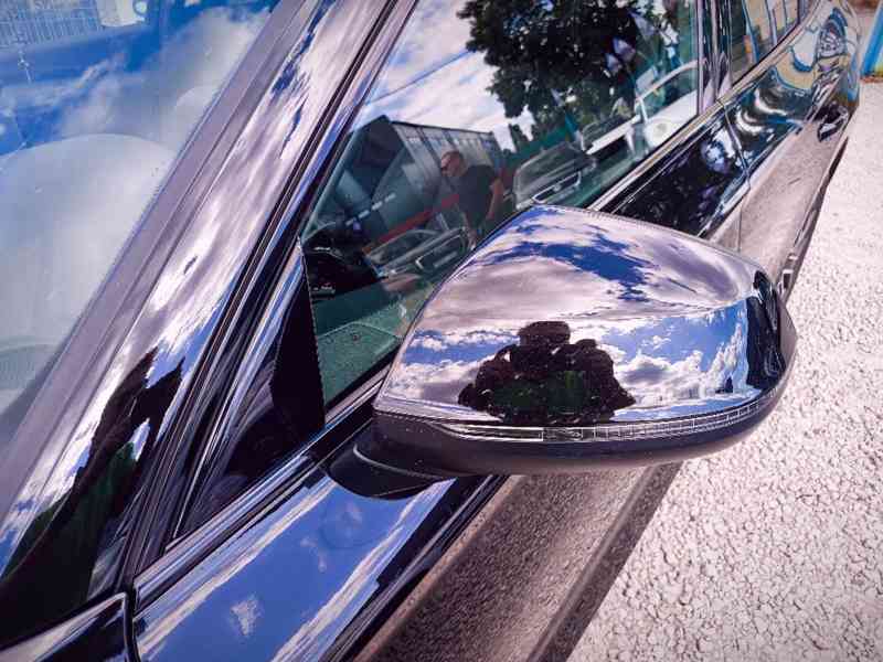 AUDI Q5 2,0TDI Quattro S-Line Sportback ČR 1.majitel DPH - foto 16