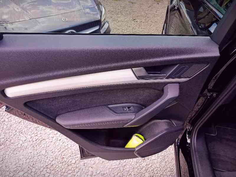 AUDI Q5 2,0TDI Quattro S-Line Sportback ČR 1.majitel DPH - foto 14