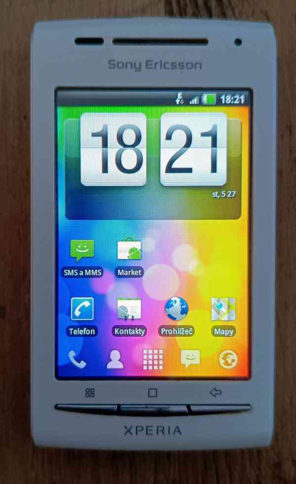 9 mobilů - Nokia, Sony Ericsson, Aligator - foto 9