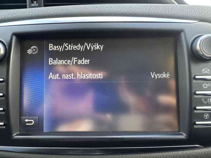 Toyota Yaris 1.5i Hybrid/Navi/74kW/Kamera - foto 30