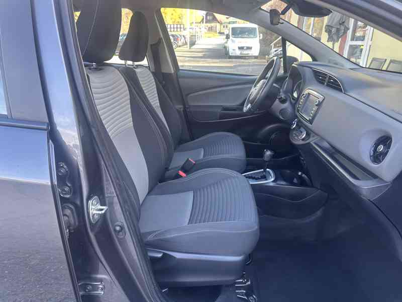 Toyota Yaris 1.5i Hybrid/Navi/74kW/Kamera - foto 19