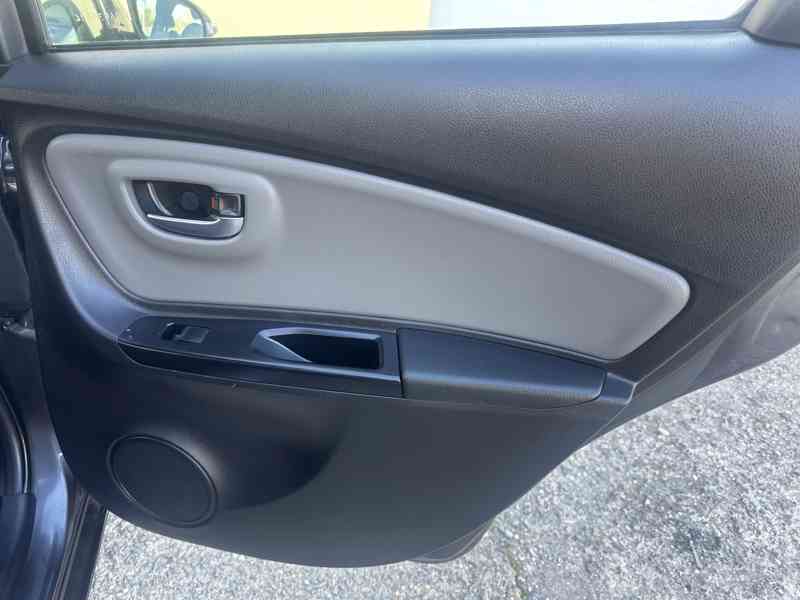 Toyota Yaris 1.5i Hybrid/Navi/74kW/Kamera - foto 18