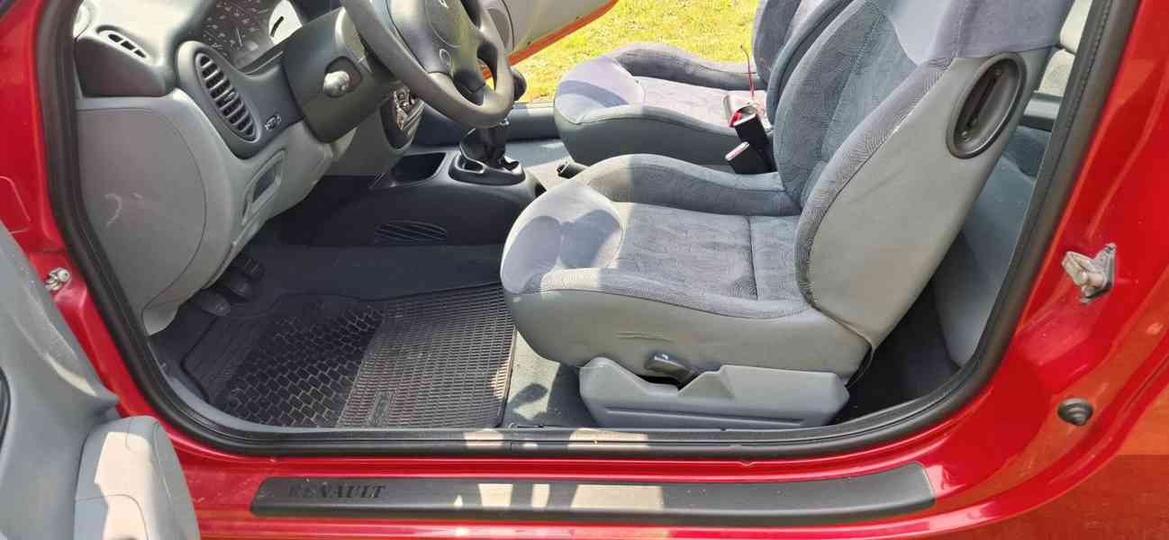 Renault Mégane Coupé 1.6 - foto 24