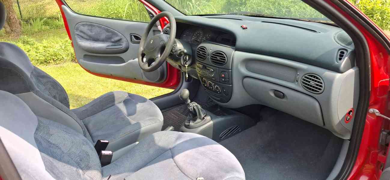 Renault Mégane Coupé 1.6 - foto 22