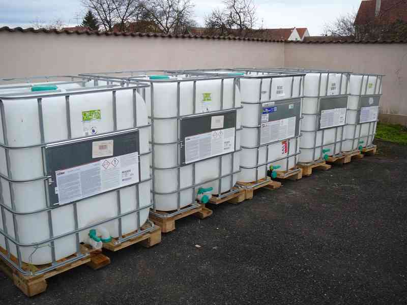 IBC nádrže/kontejnery 1000L - foto 9