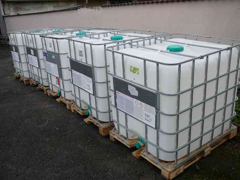 IBC nádrže/kontejnery 1000L