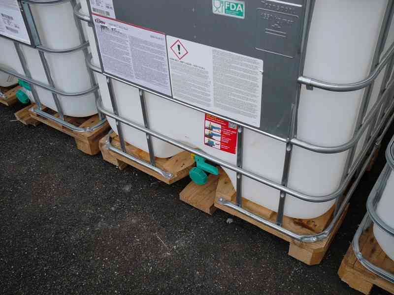 IBC nádrže/kontejnery 1000L - foto 7