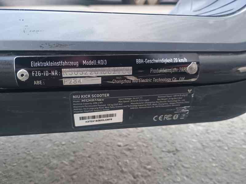 Ekoloběžka NIU KQi3 Max – 38 km/h, dojezd 65 km, výkon 900 W - foto 9