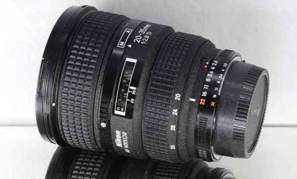 Nikon AF NIKKOR 20-35mm f/2.8 D IF **FX*1:2.8*širokoúhlý - foto 5