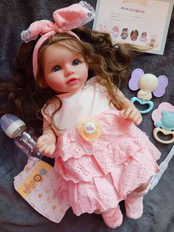 Realistická Reborn panenka s dlouhými vlásky  - foto 7