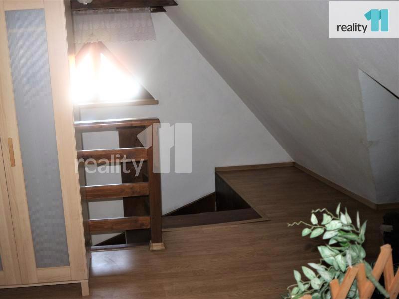 prodej vily 296 m2 se třemi byty ve Frýdku Místku - foto 10