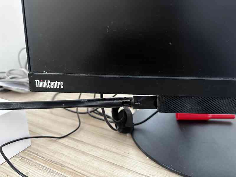 ThinkCentre Tiny-In-One 24 GEN 3 - foto 5