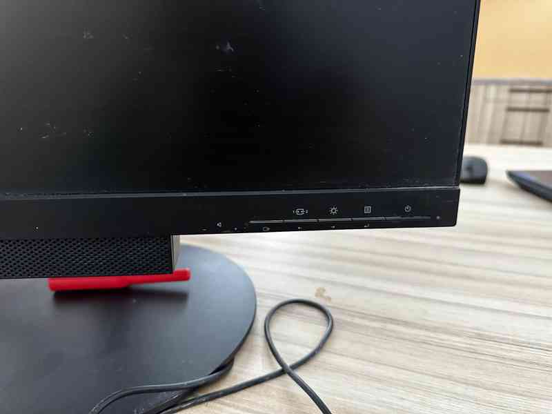 ThinkCentre Tiny-In-One 24 GEN 3 - foto 4