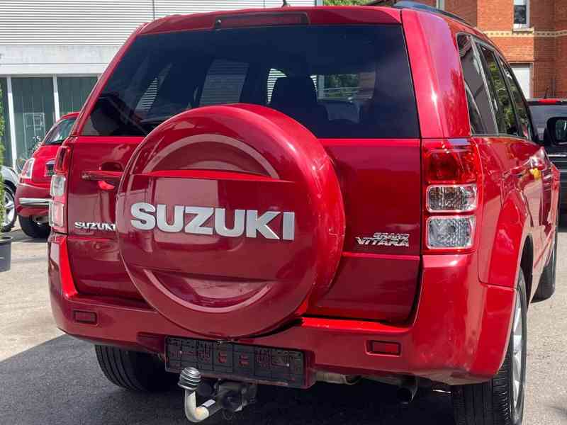 Suzuki Grand Vitara 2.4i Comfort Aut. benzín 124kw - foto 25